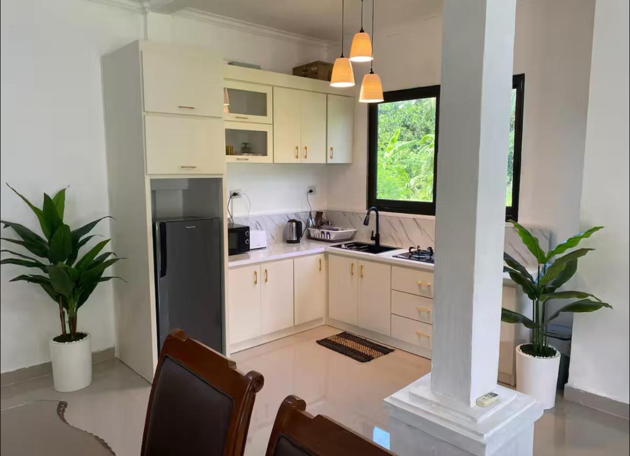 Rumah liburan Stunning Family Friendly House Nearby Lampuuk *