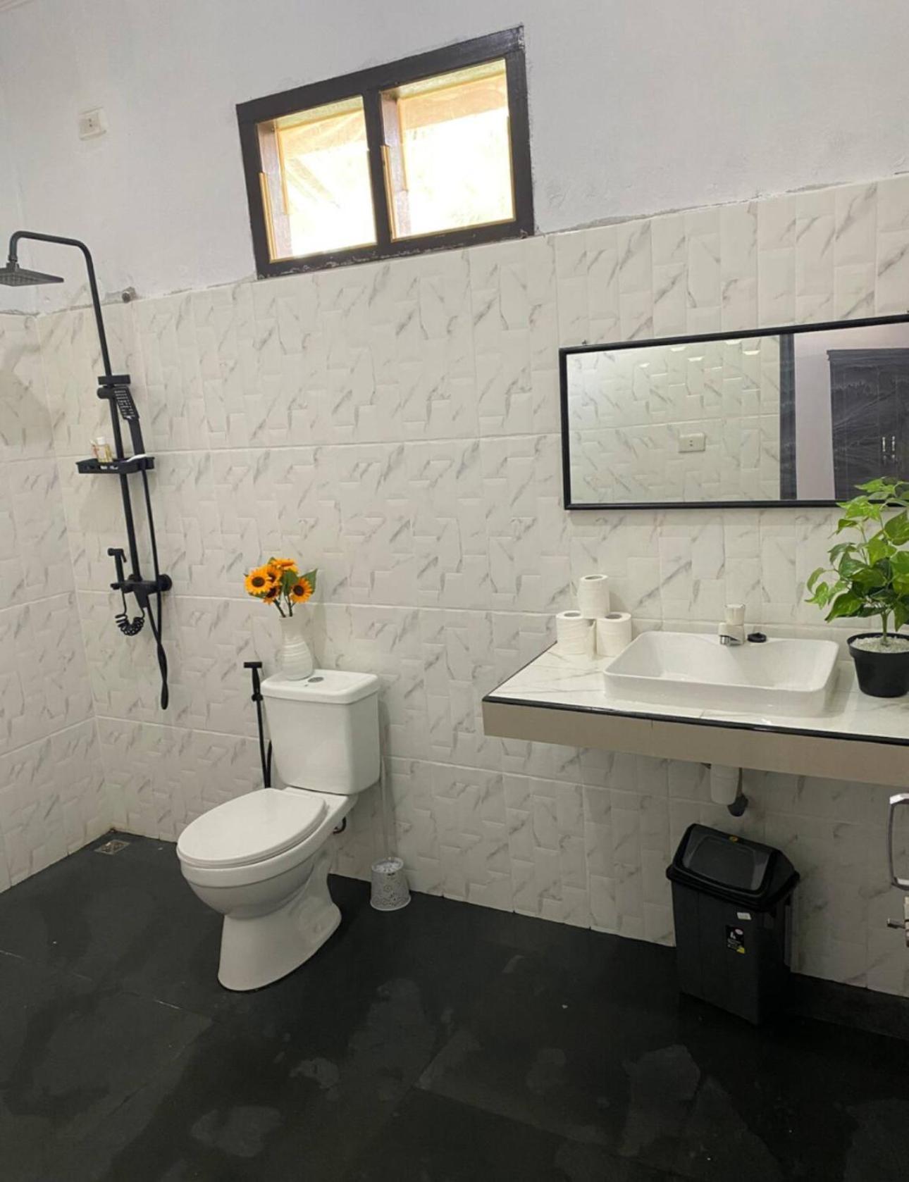 Rumah liburan Stunning Family Friendly House Nearby Lampuuk *
